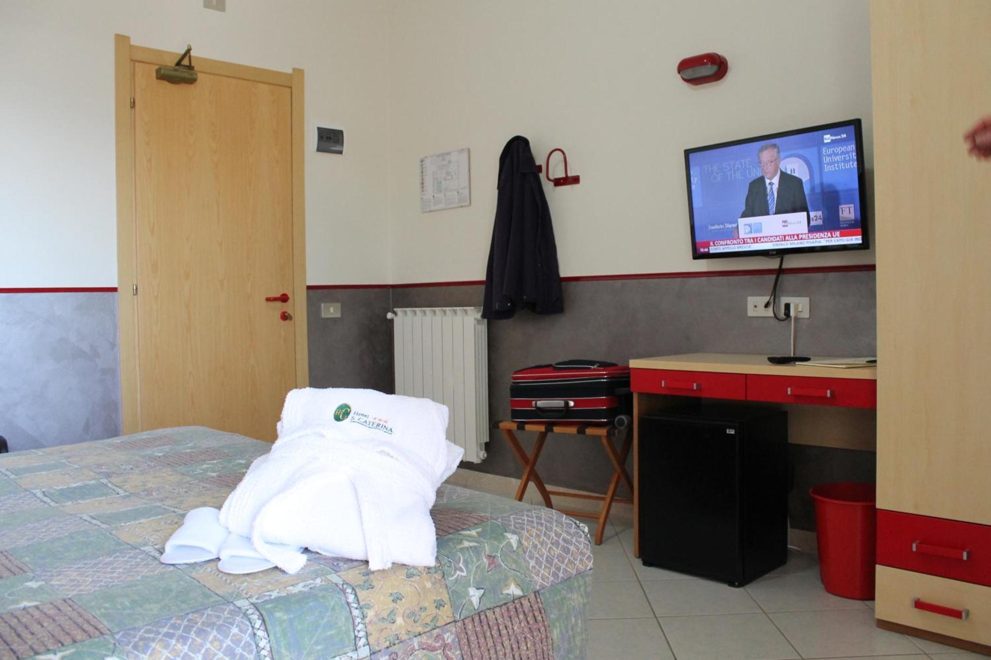 Santa Caterina Hotel & Bike キアンチャーノ・テルメ 部屋 写真