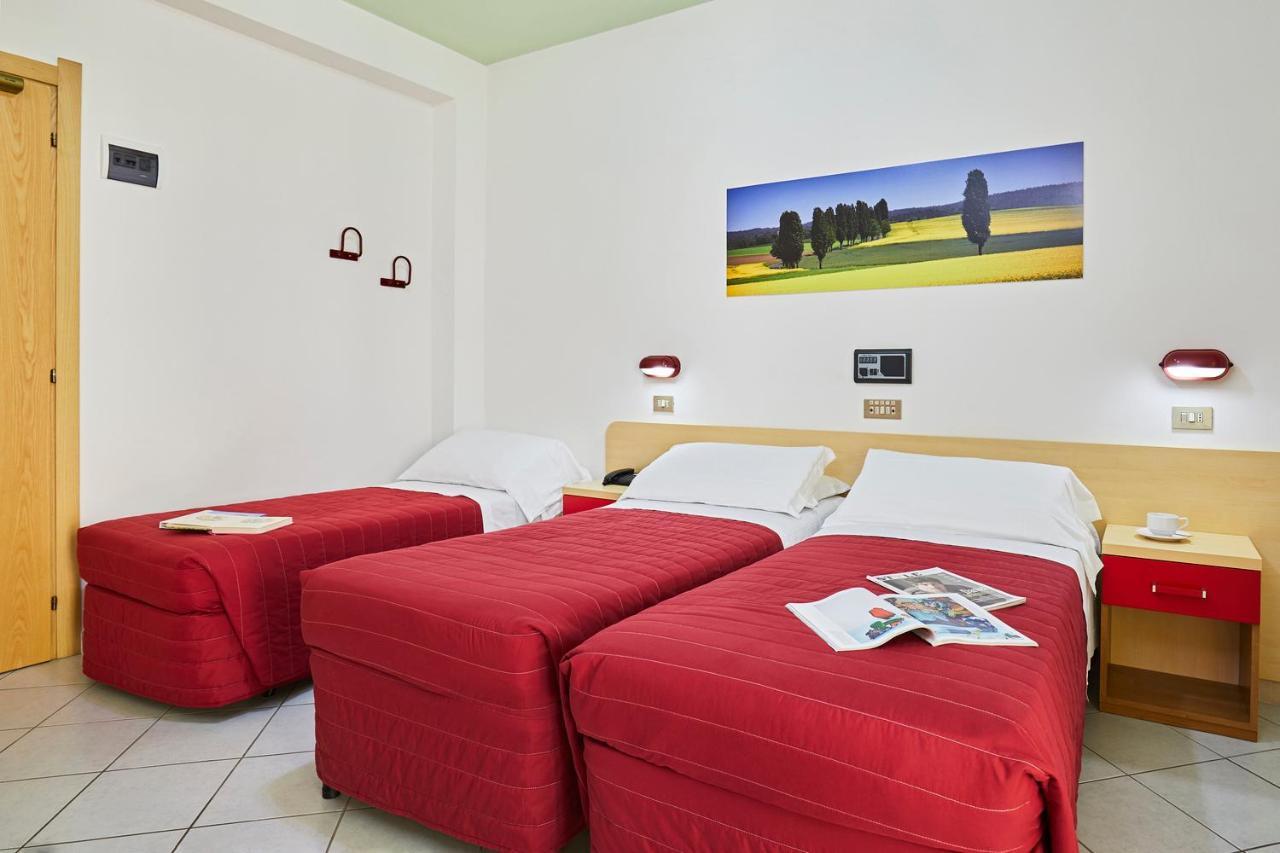 Santa Caterina Hotel & Bike キアンチャーノ・テルメ エクステリア 写真