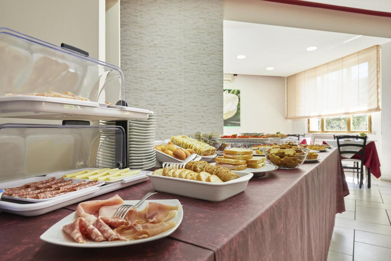 Santa Caterina Hotel & Bike キアンチャーノ・テルメ エクステリア 写真